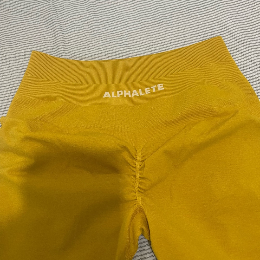 Alphalete Amplify Biker Shorts